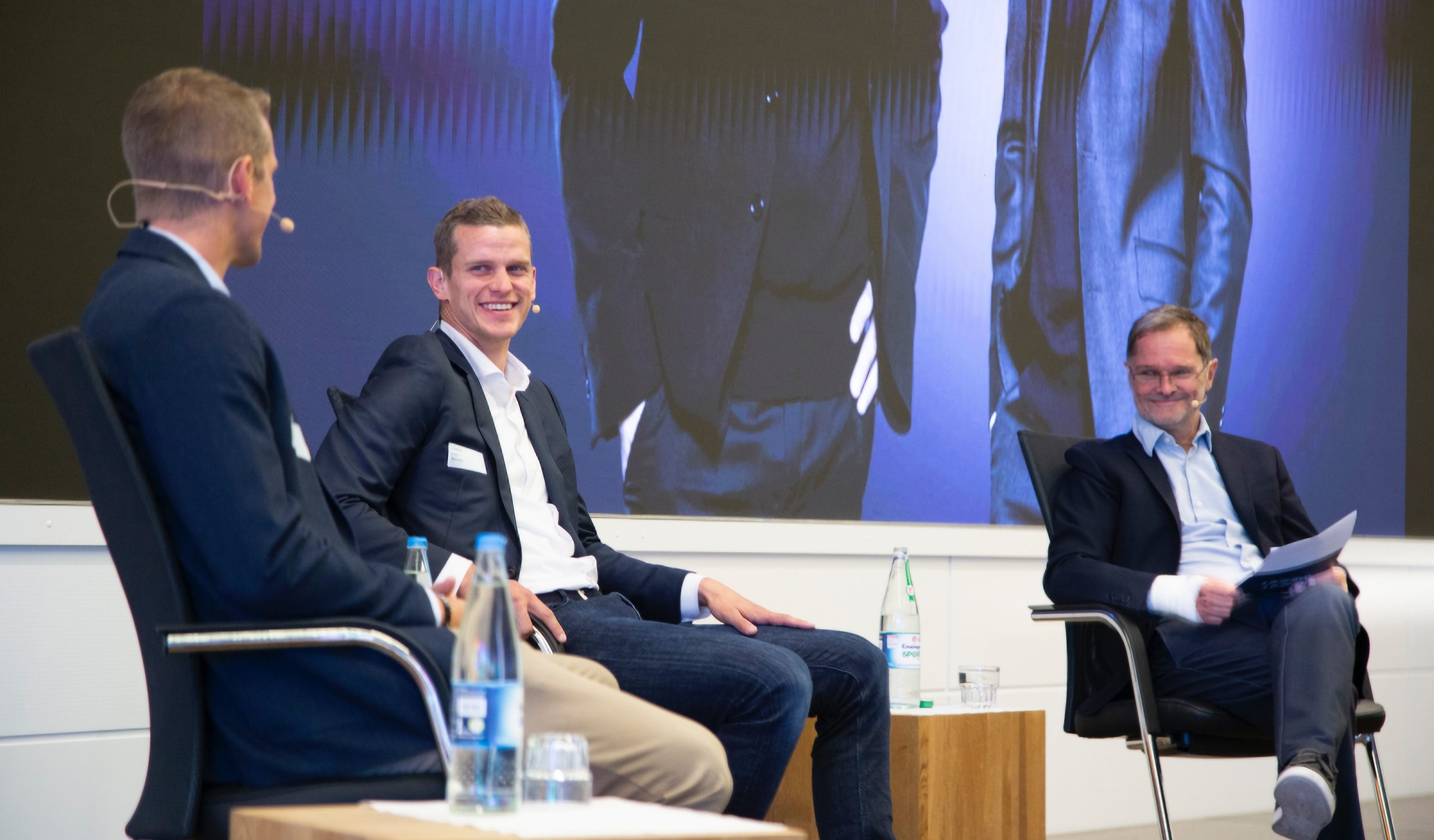 Vom Rasen auf die Bühne